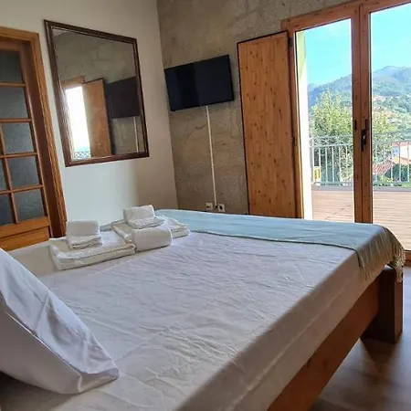 Fernandes Guest House&Bungalows Pensionat