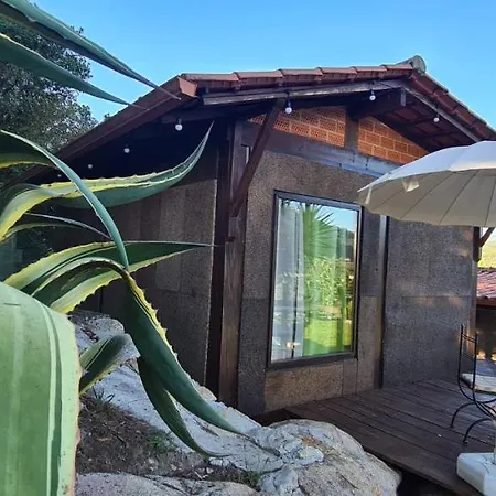 Fernandes Guest House&Bungalows *
